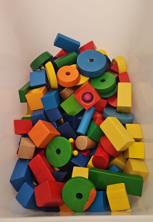 Dal Negro Smart Tower 3 In 1 – 52 Bunte Holzbausteine Für DREI Spiele | Für Kinder Ab 4 Jahren | Brettspiel & Baukasten