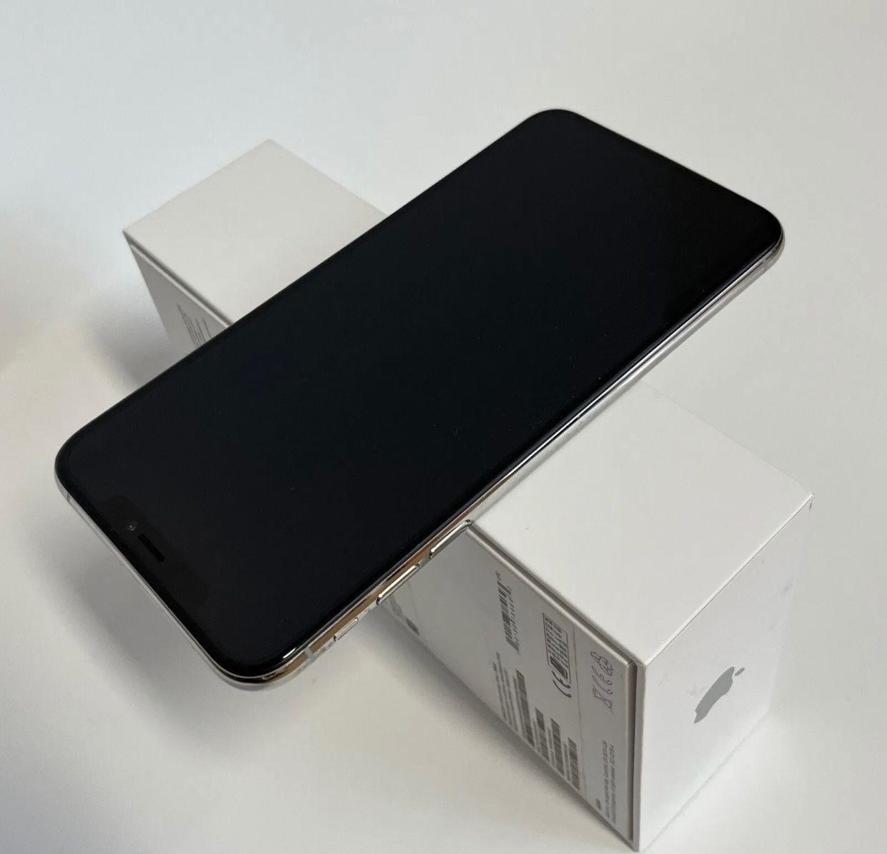 Apple Handys / Smartphones: iPhone Xs Max (256GB) Akku 100% – Gebraucht aus Luzern von Waince786 2