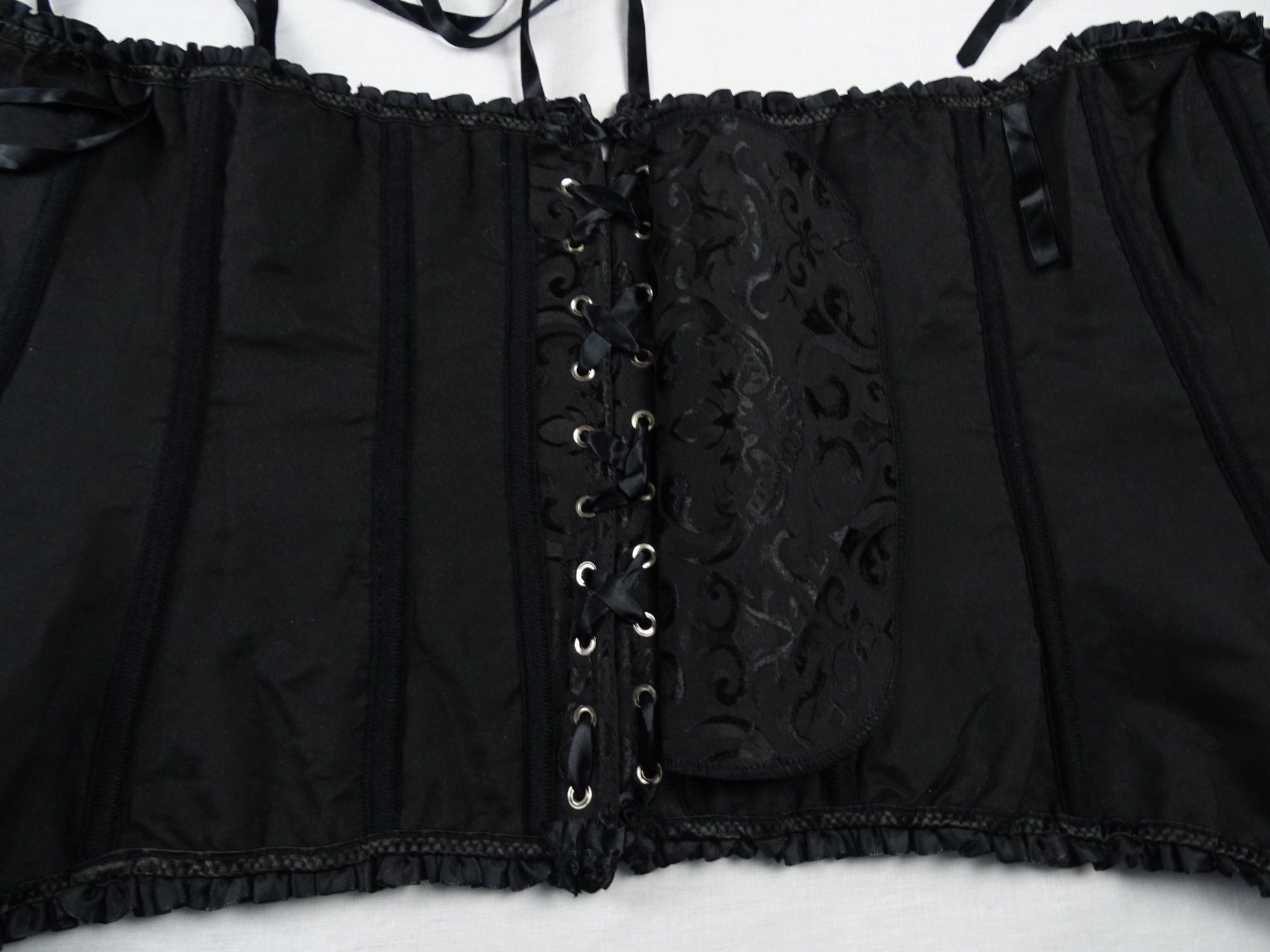 Altra biancheria intima: Schwarzes Korsett mit Muster – Usato da Solothurn venduto da hli_n69n 2