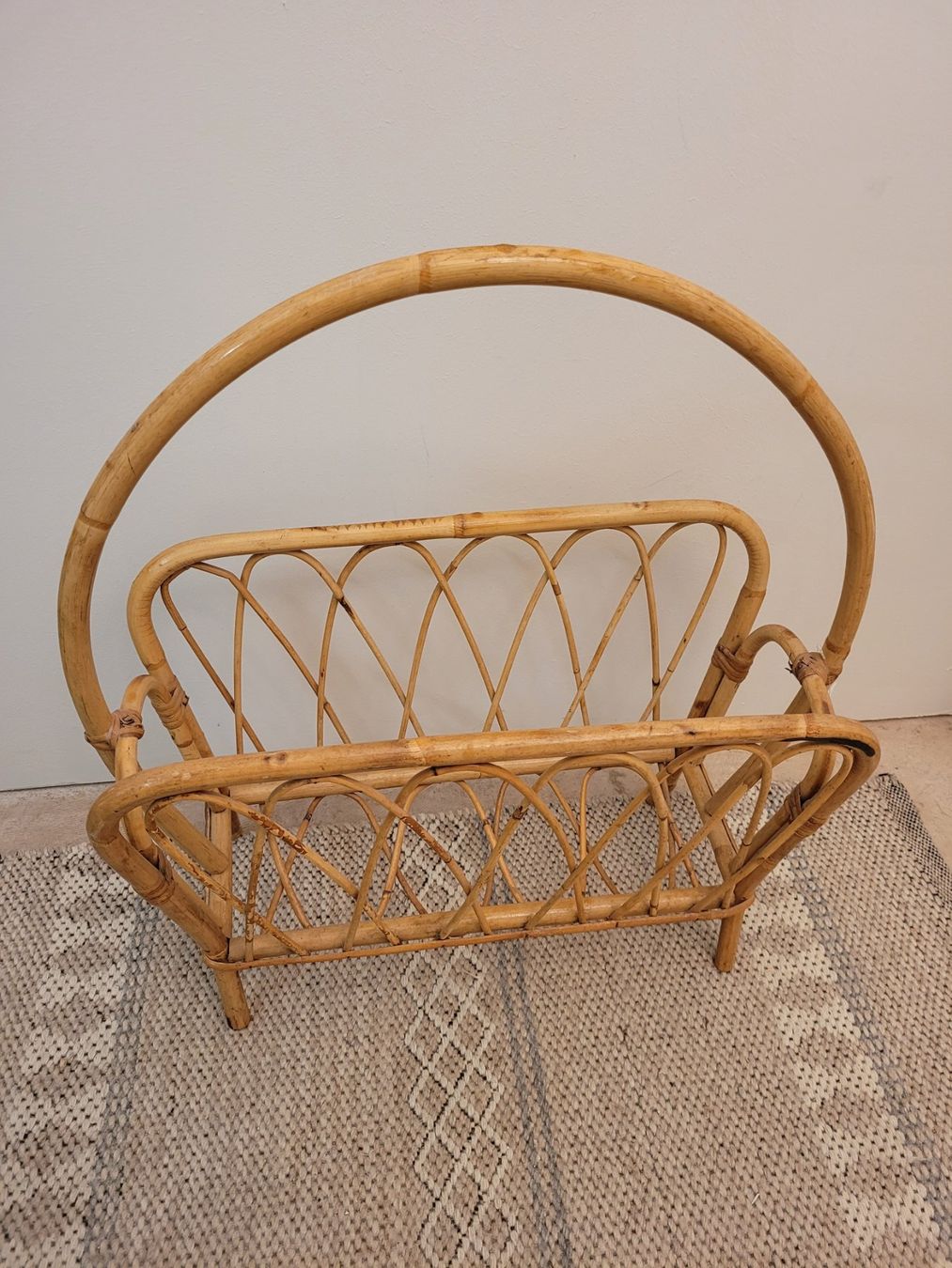 Sonstiges für Haushalt & Wohnen: Zeitungsständer Rattan Vintage – Gebraucht aus Zofingen von Loop_ReSale 5