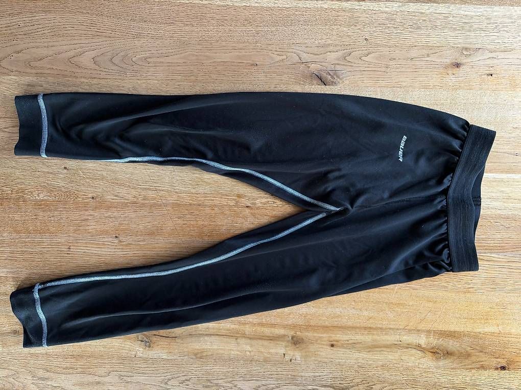 Pyjamas & Ähnliches: Bauer Kinder Eishockey Pyjama – Gebraucht aus Toffen von Topcase850
