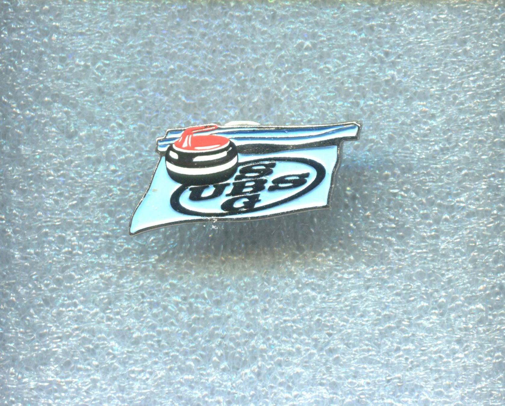 Placchette & Badge: UBS Bank  CURLING – Usato da Winterthur venduto da Sammleroase
