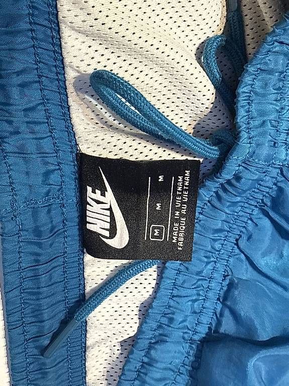 Pantaloni: Nike Vintage Trackpants – Usato da Biel/Bienne venduto da xav_8d66 1