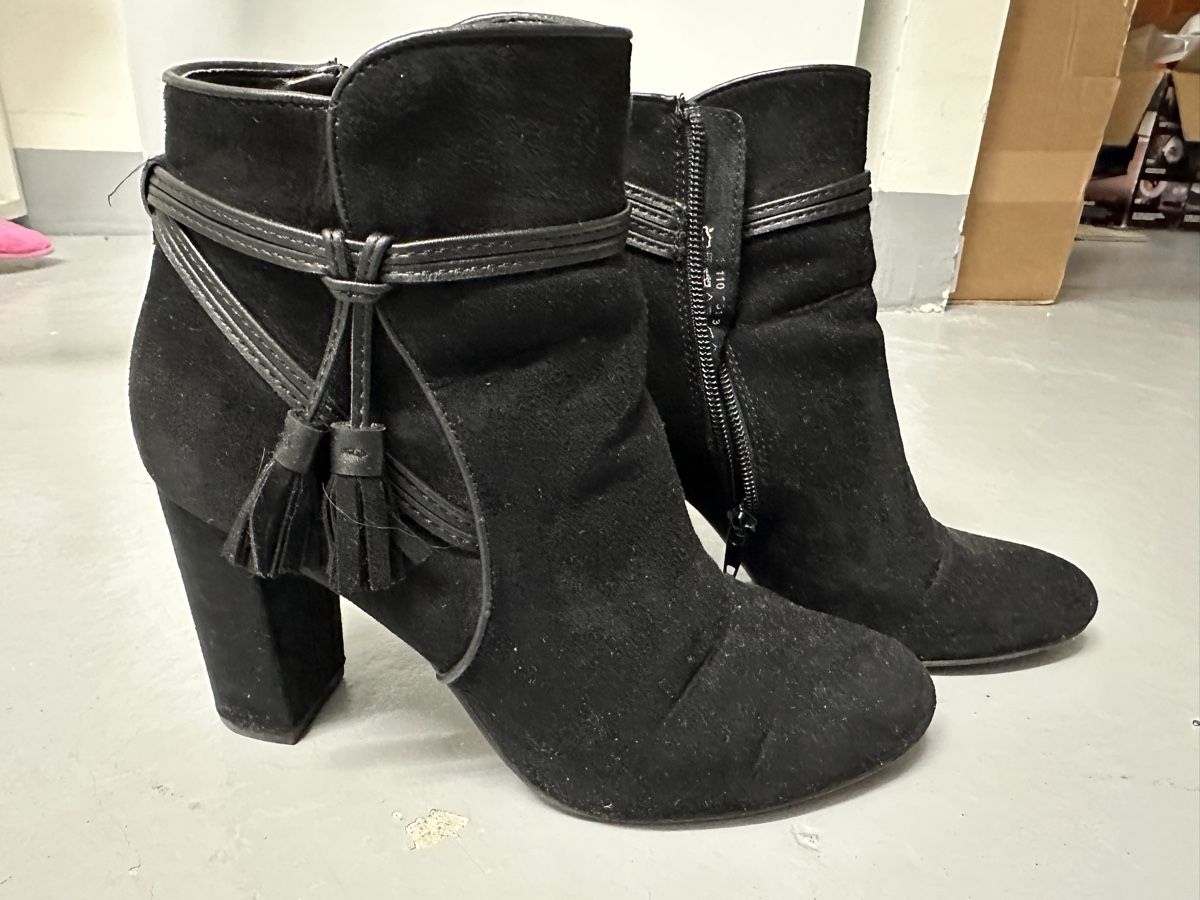 Scarpe da donna: Stiefeletten Grösse 38 – Usato da Bülach venduto da leide_29