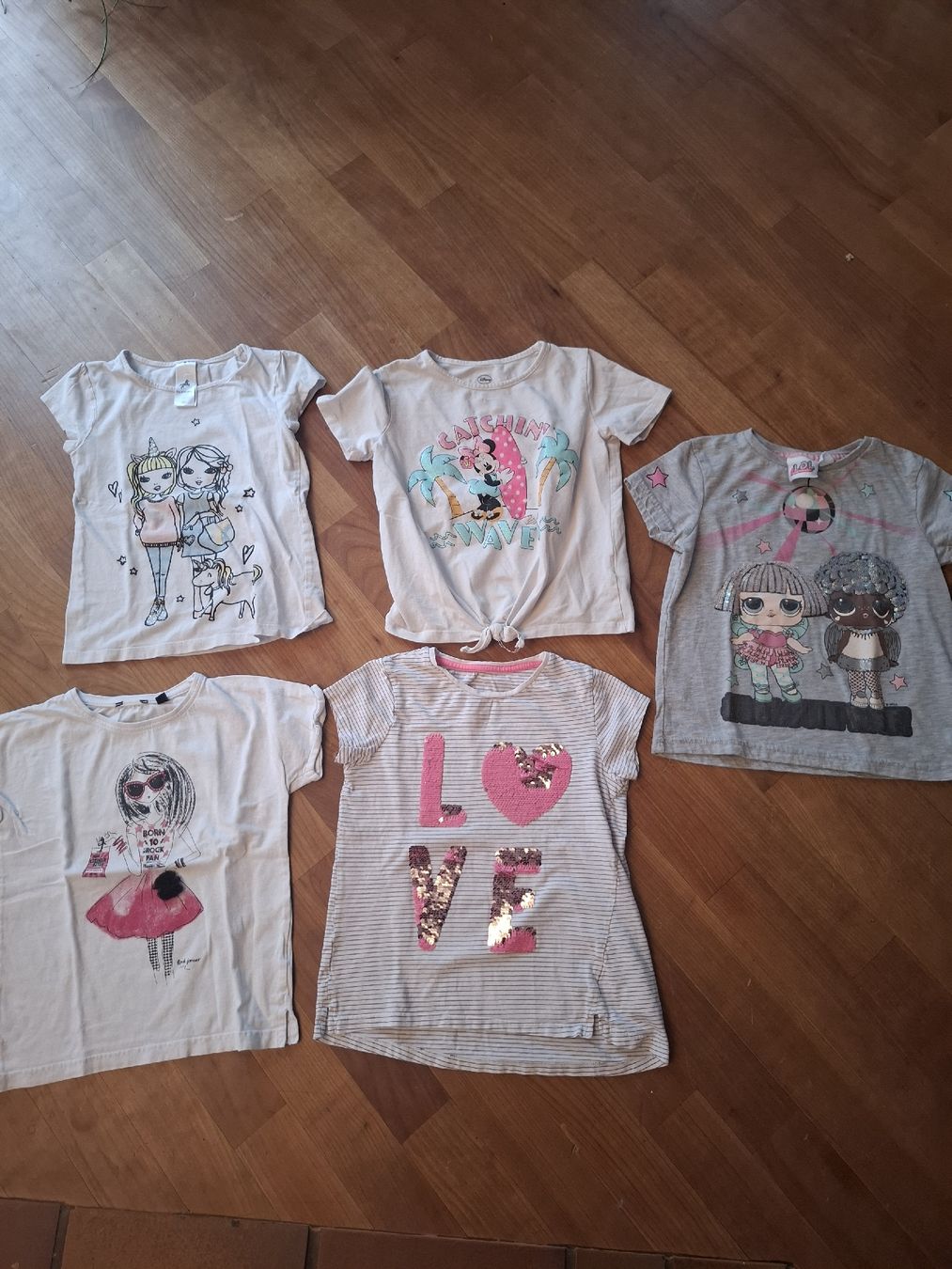 Camicette, T-shirt & Top: Mädchen T-Shirt Gr 122 – Usato da Hätzingen venduto da Snoopi84