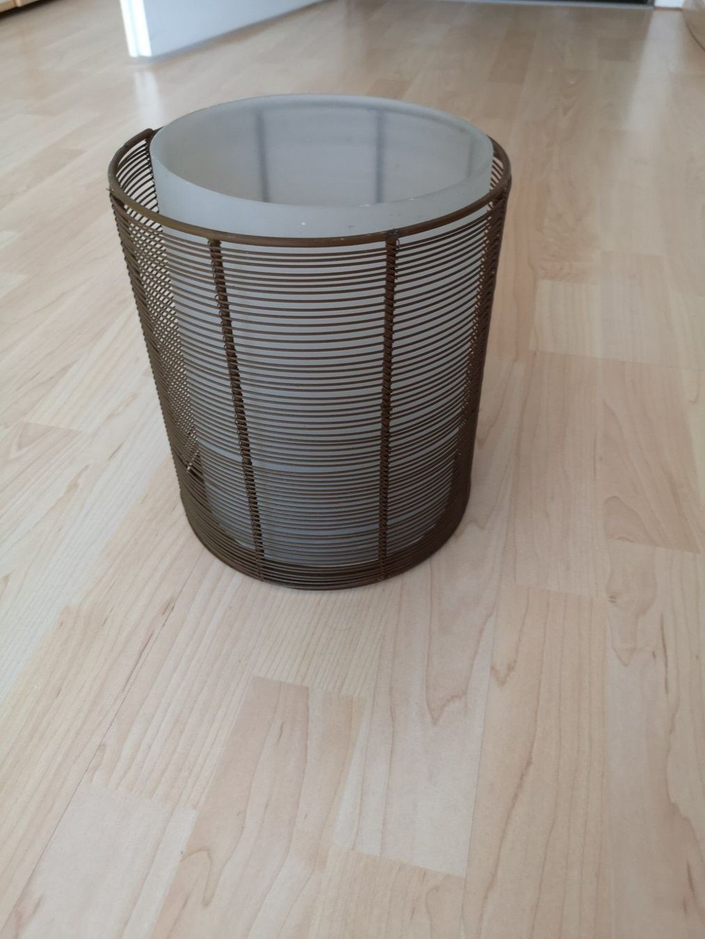 Kerzenständer: Windlicht Metall mit Glaseinlage – Gebraucht aus Wallisellen von Eugenio