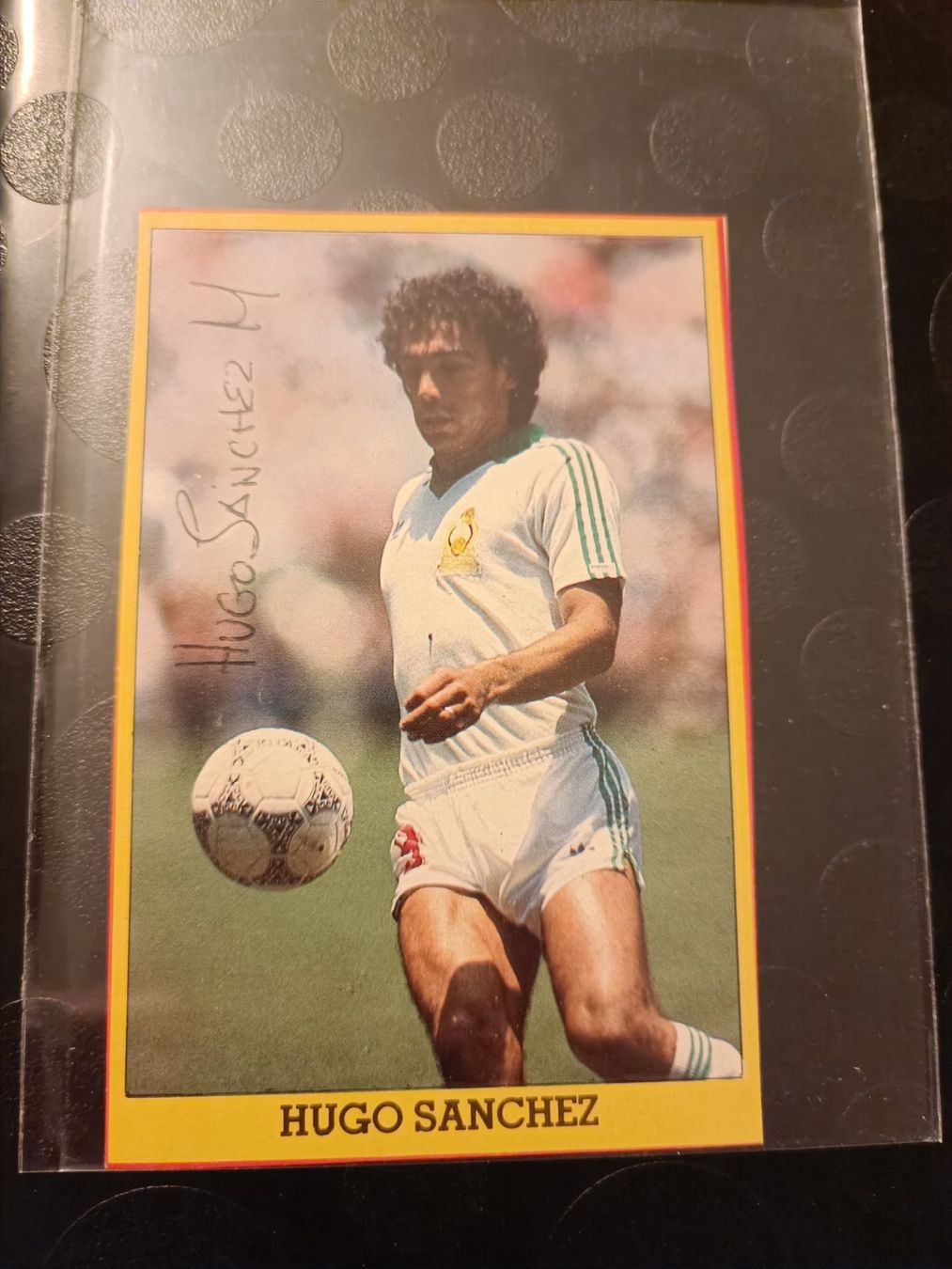 Autografi: Hugo Sanchez - handsigniert – Usato da Menziken venduto da Artographs 2