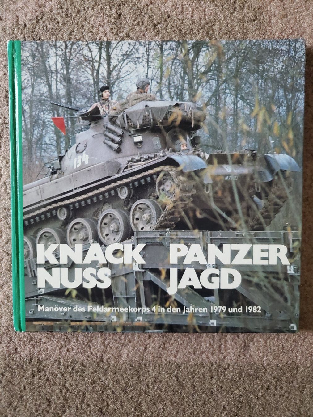 Bücher: Knack Nuss Panzer Jagd – Gebraucht aus Opfikon von Steins_Siedlung