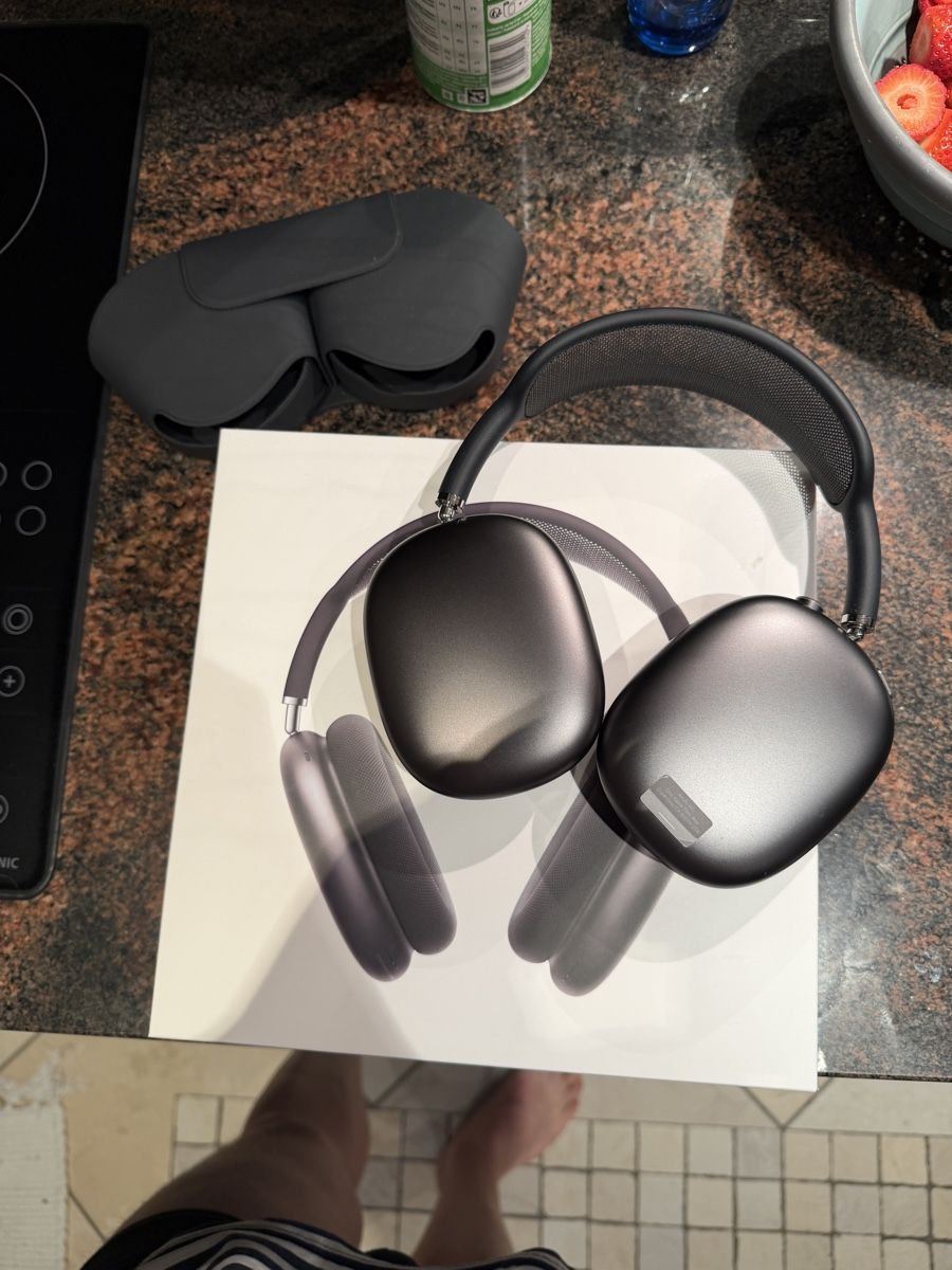 Cuffie: AirPods Max - Space Gray - Lightning – Nuovo (secondo la descrizione) da Studen BE venduto da FLURIBOY1