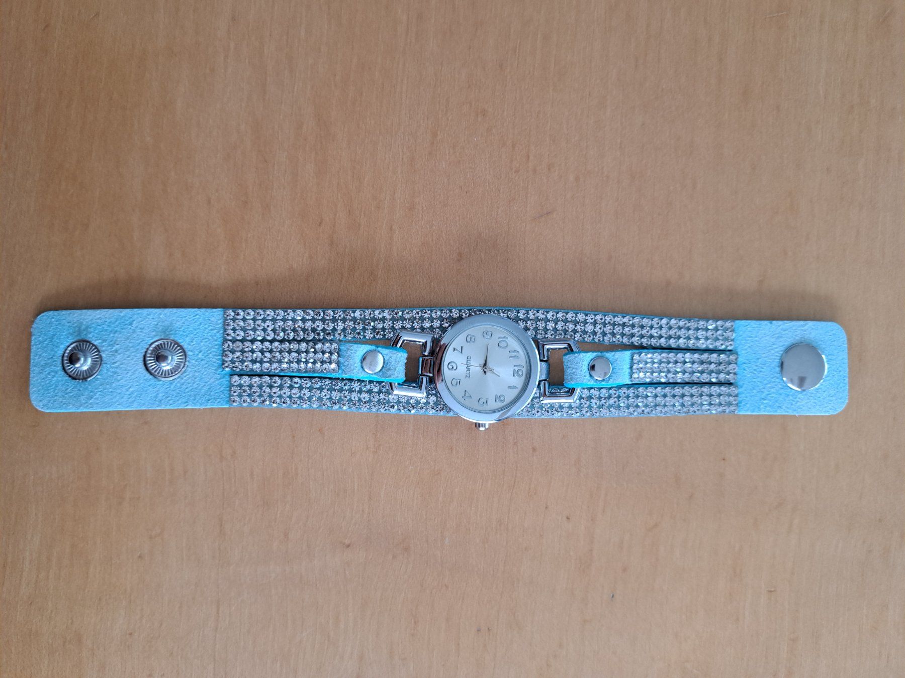 Orologi: Damen Armbanduhr mit Strass - stylischer Hingucker – Nuovo (secondo la descrizione) da Killwangen venduto da KIANA08