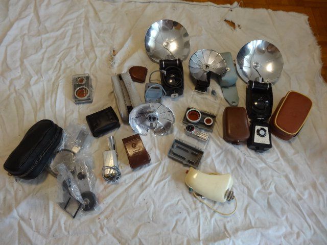 Fotocamera: KAMERA VIELLE ANTIK BLITZEN.TASCHEN – Usato da zürich venduto da ahmad01 1
