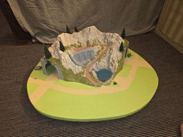 Modelleisenbahn Berg Landschaft Tunnel See 