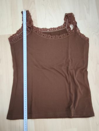 Unterhemd / Top braun mit Spitze Grösse M