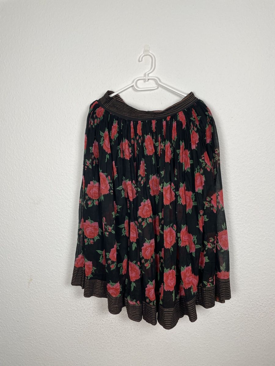 Röcke: Vintage Rose Print Midi Skirt – Gebraucht aus Knonau von Grapesvintage 3
