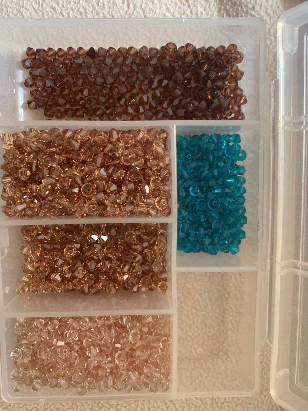 Swarovski Catenine: Swarovski Kristallbeads mit Kisten – Nuovo (secondo la descrizione) da Küsnacht ZH venduto da sabinamari 7