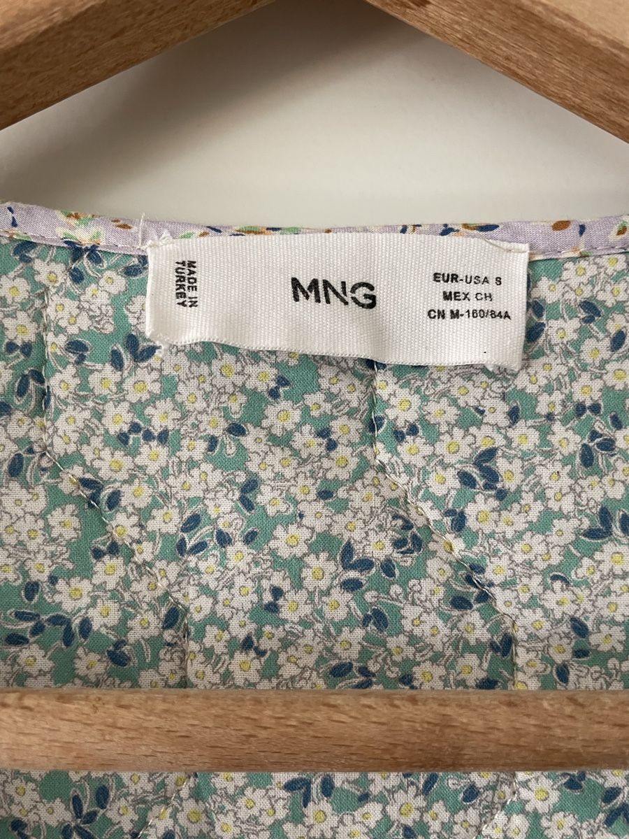 Mango Gilet & Giacche senza maniche: Weste mit Blumenmuster von Mango – Nuovo (secondo la descrizione) da Zürich venduto da carole.noelle 2