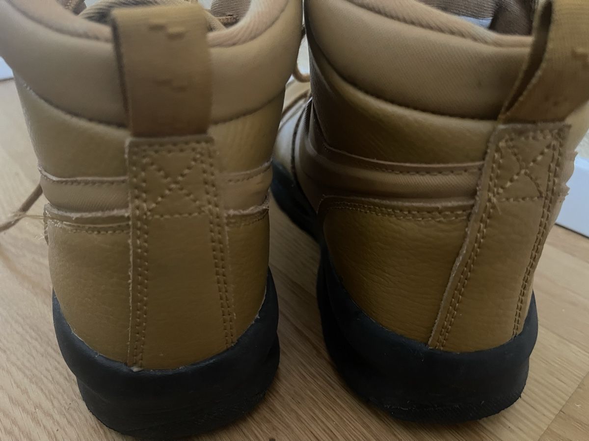 Nike Scarpe da uomo: Boots / Halbschuhe/ Sneaker NIKE / Grösse 40 – Nuovo (secondo la descrizione) da Rüschlikon venduto da leo_mwz2 4