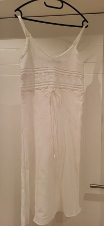 Sommerliches, leichtes Kleid, weiss, Grösse S - perfekt!