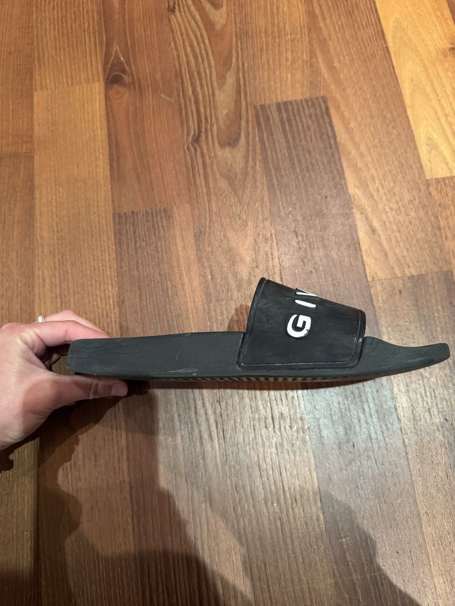 Givenchy Scarpe da uomo: Givenchy Finken – Usato da Arbon venduto da all_tl8l 2