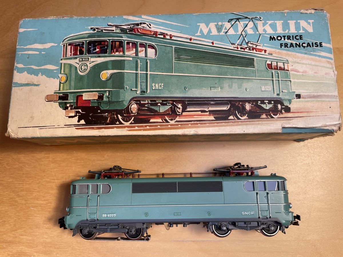 Märklin Modellini di ferrovie: Märklin 3038 BB 9223 Elektrolok SNCF – Usato da Rickenbach ZH venduto da u2540 1