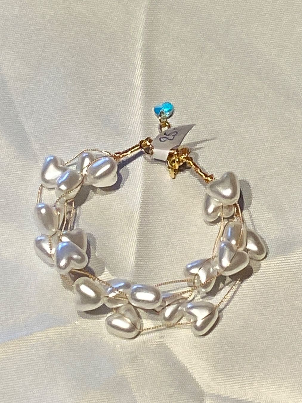 Armbänder & -reifen: PERLEN HERZEN ARMBAND-PEARL -WEISS – Neu und originalverpackt aus Meienried von ManuelaBoutique