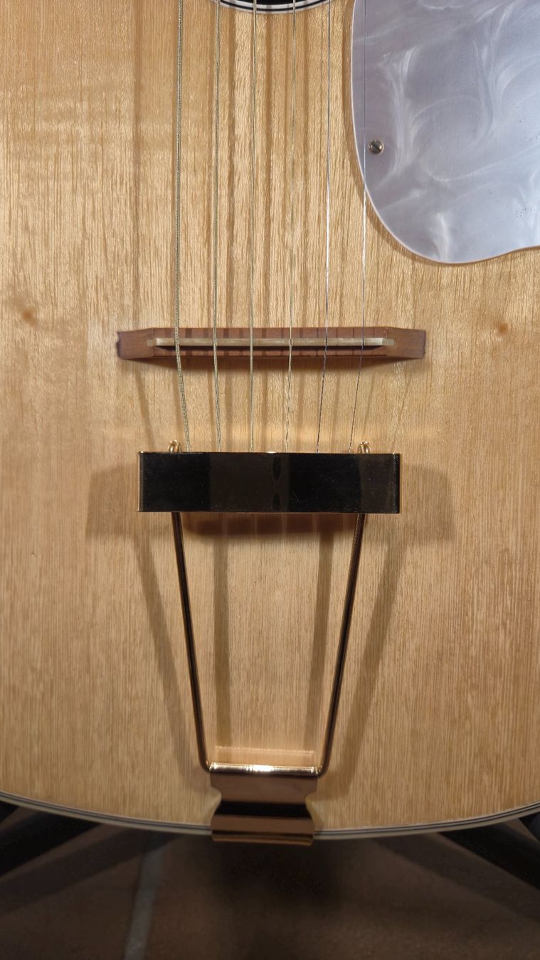 Eko Strumenti musicali: Parlor Gitarre Eko P8 mit Pickup – Usato da Winterthur venduto da NorrSydGuitars 5