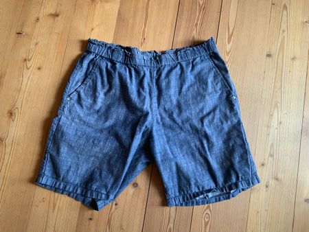 Esprit Damen Shorts blau Grösse 38 guter Zustand