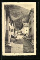 Pontresina, Strassenpartie mit Gebäudea