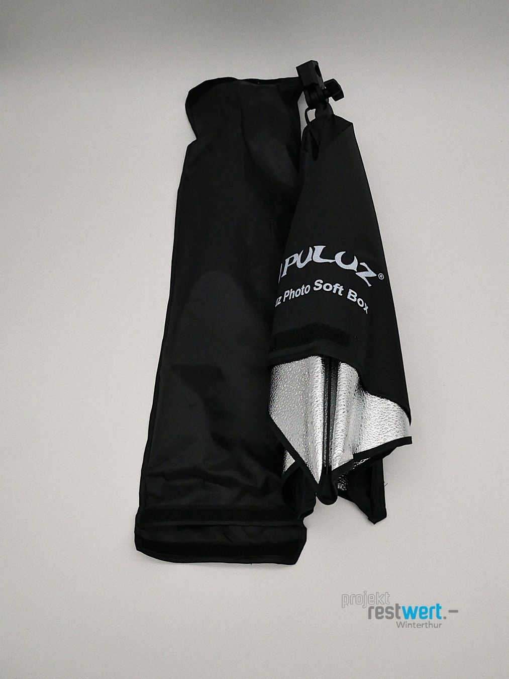 Lampen: PULUZ Softbox Dauerlicht mit Stativ 50x70 cm – Neu (gemäss Beschreibung) aus Winterthur von Restwert_Winterthur 5