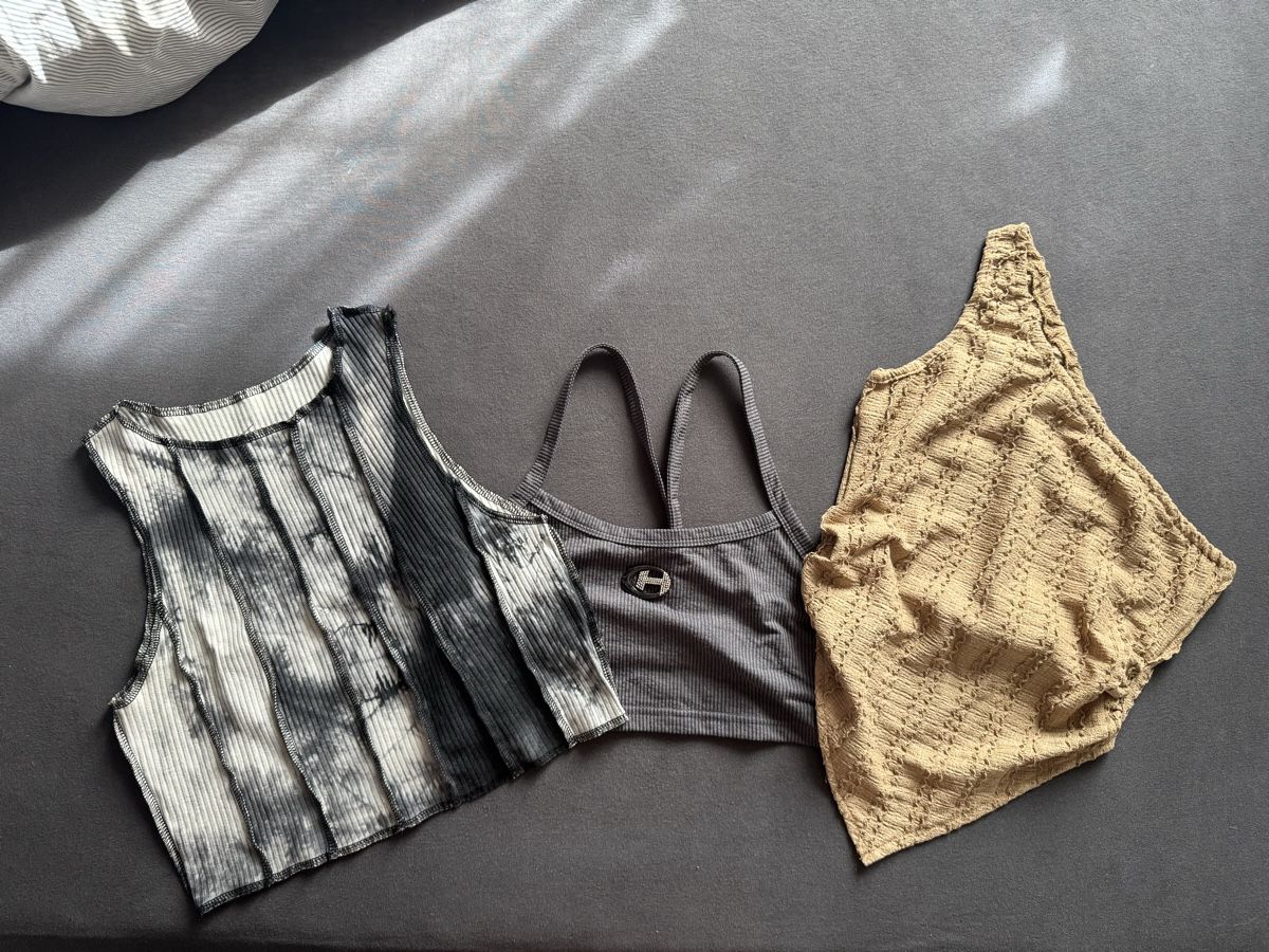 Shein Lots de vêtements: Sommertops – D'occasion à Berikon par sam_5zxf
