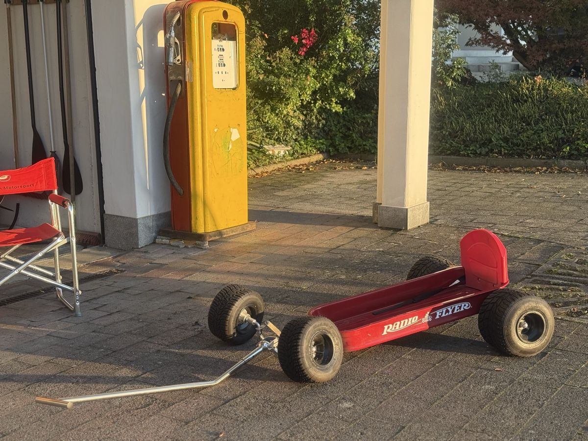 Carrelli di trasporto: Radio Flyer Bollerwagen Custom & Vintage – Usato da Sempach venduto da CU2times