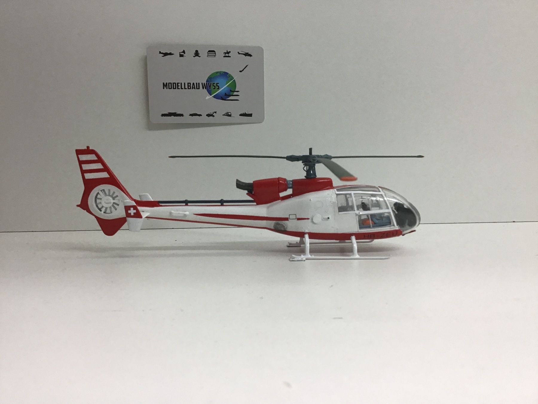 Kit di modellismo & Modellini statici: Modell Hubschrauber HB-ZEU, scale 1:72, – Nuovo (secondo la descrizione) da Männedorf venduto da Spezial-Modelle 1