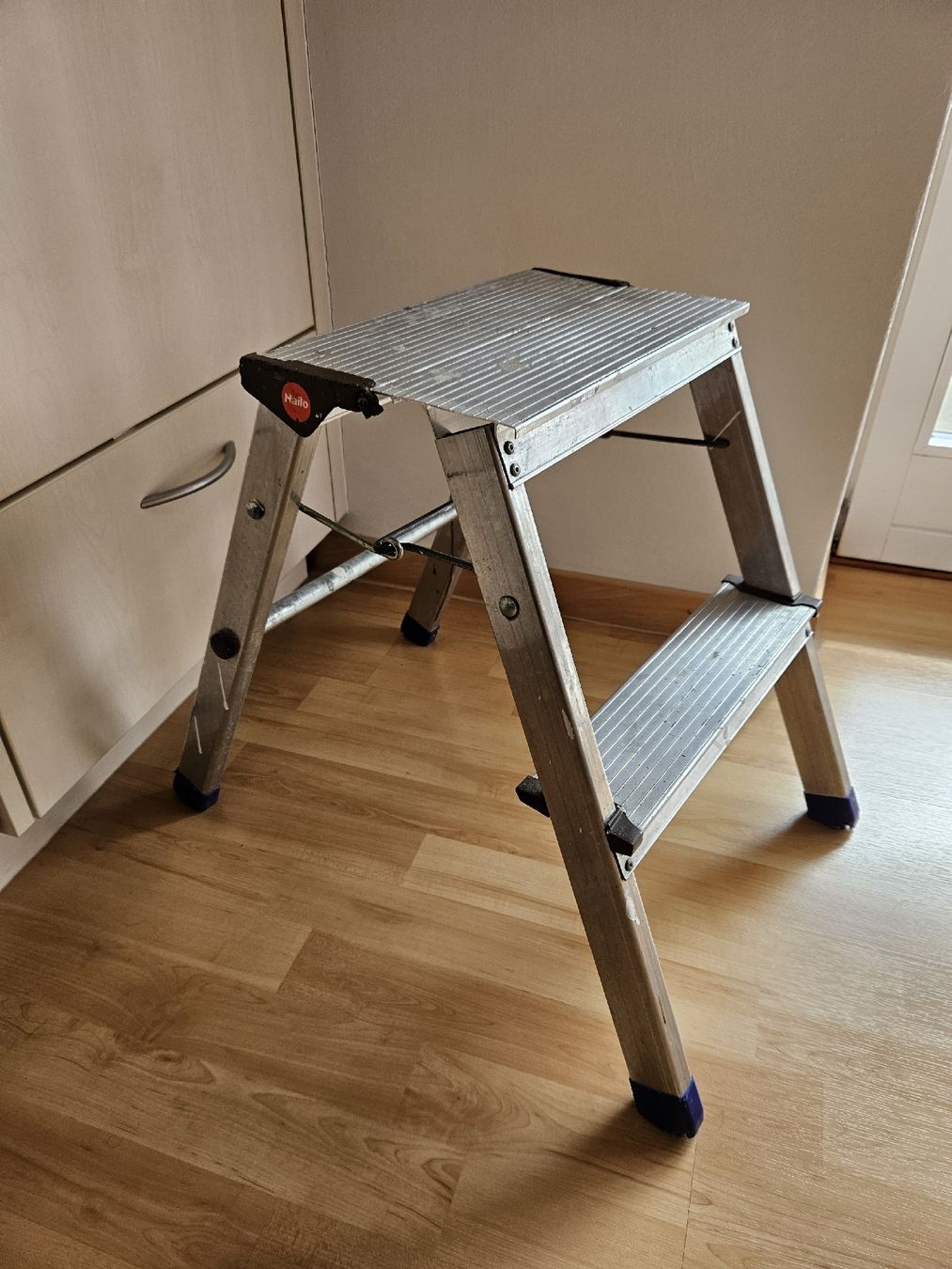 Hailo Scale: Hailo Klapptritt – Usato da Rüti ZH venduto da Moli8