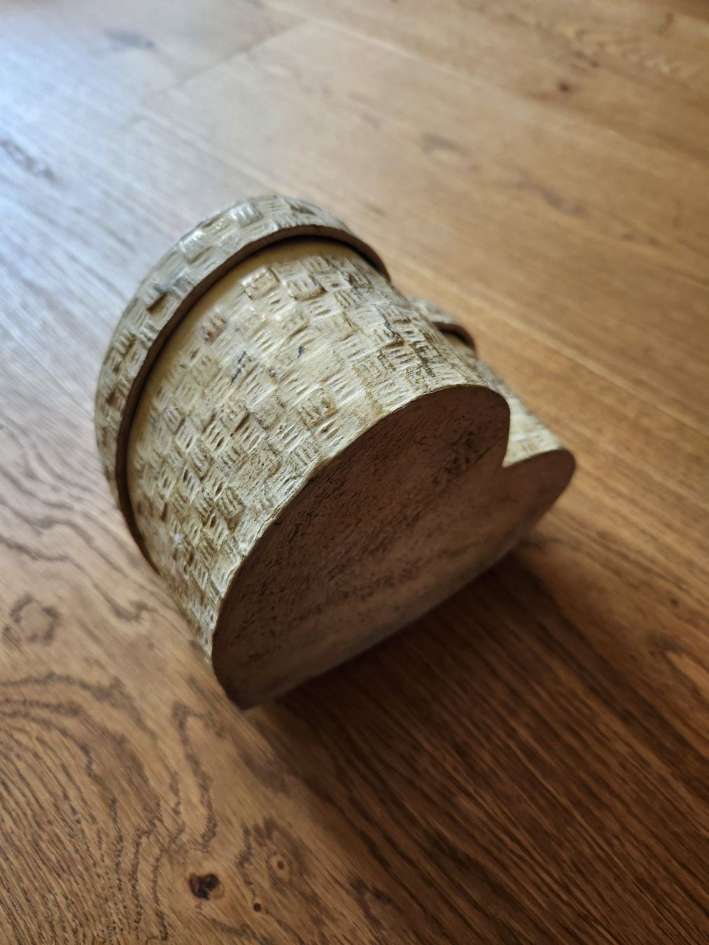 Tutte le decorazioni: Altes Hartkarton-Deko-Herz mit Muscheln – Usato da Fanas venduto da Rurero03 3