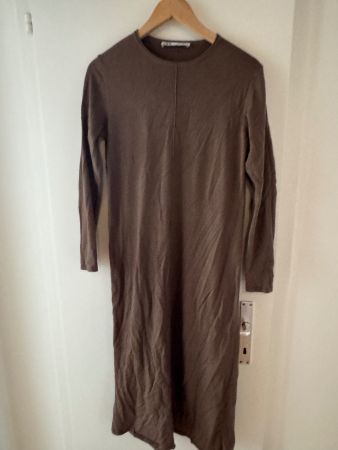 Damen Kleid langarm braun Grösse M guter Zustand