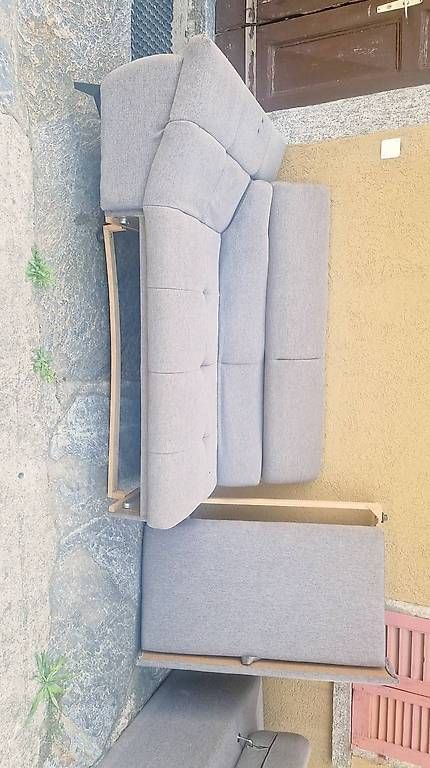 Sofas: Divano ad angolo – D'occasion à Lostallo par RikiJim74