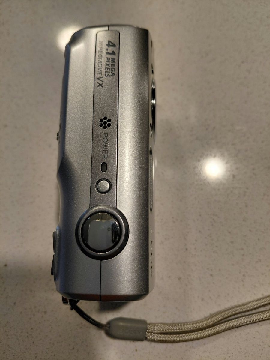 Sony Fotocamera: Digicam von Sony - evtl Defekt – Difettoso da Grenchen venduto da lia51 3