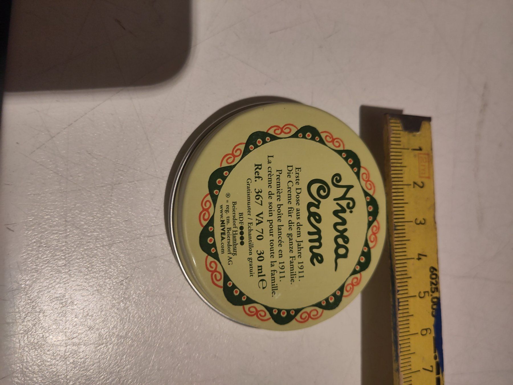 Nivea Gesichtspflege: Nivea Dose Replica – Gebraucht aus Aarwangen von Riverman 1