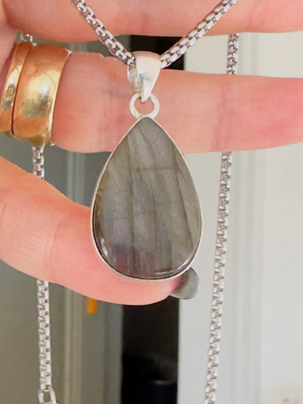 Catenine: Labradorite necklace – Nuovo e nell'imballaggio originale da Genève venduto da AGBERG