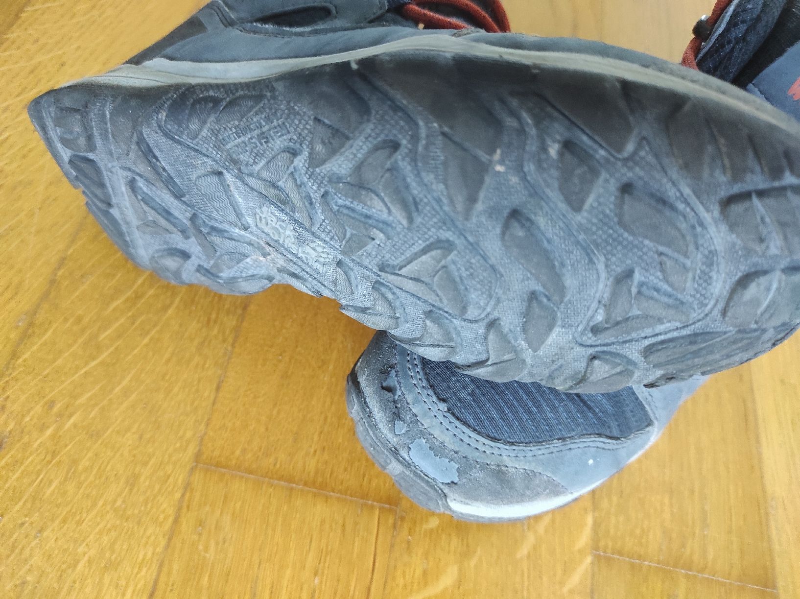 Jack Wolfskin Schuhe für Jungen: Trekkingschuhe Jack Wolfskin 34 – Gebraucht aus Baden von zuppel 2