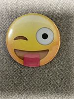 Happy Emoji Anstecknadel