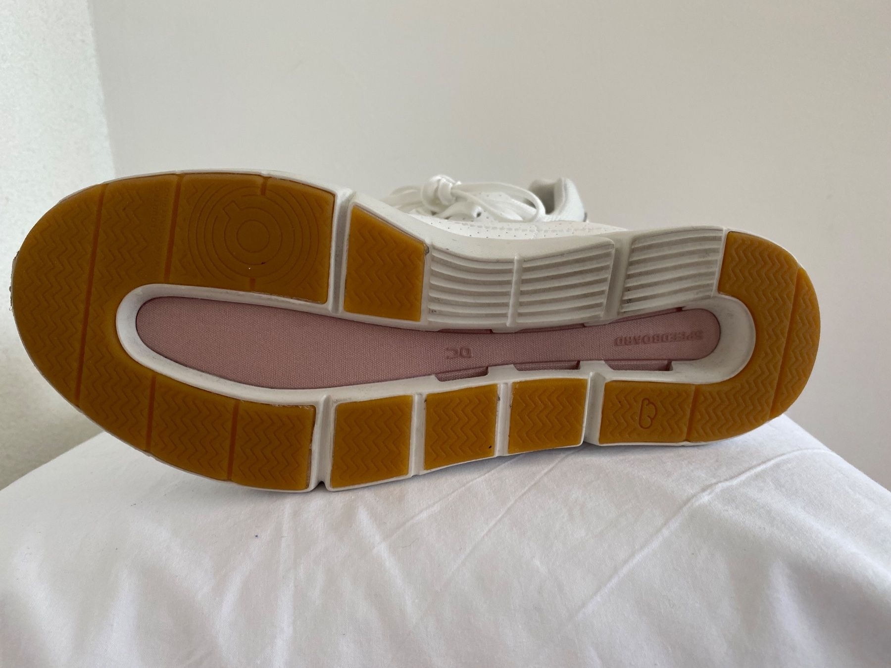 On Scarpe da donna: ON THE ROGER NEU – Nuovo (secondo la descrizione) da Zürich venduto da Fashionparade 5