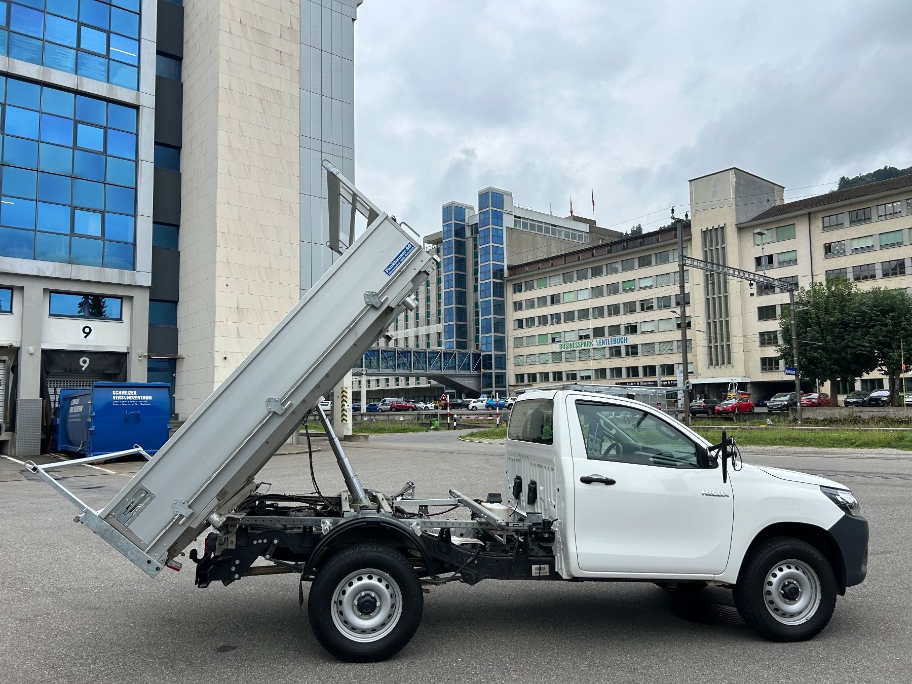 toyota-hilux-single-cab-4x4-alubr-cke-kipper-gebraucht-in-hasle