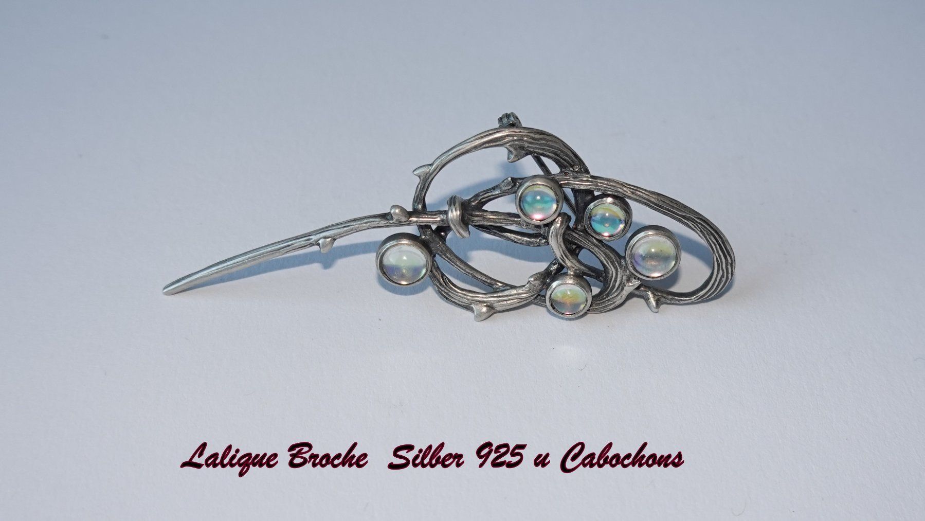 Lalique Spille & Fermagli: Broche Lalique  Silber 925 und Cabochons – Usato da Brunnen venduto da brocundfloh