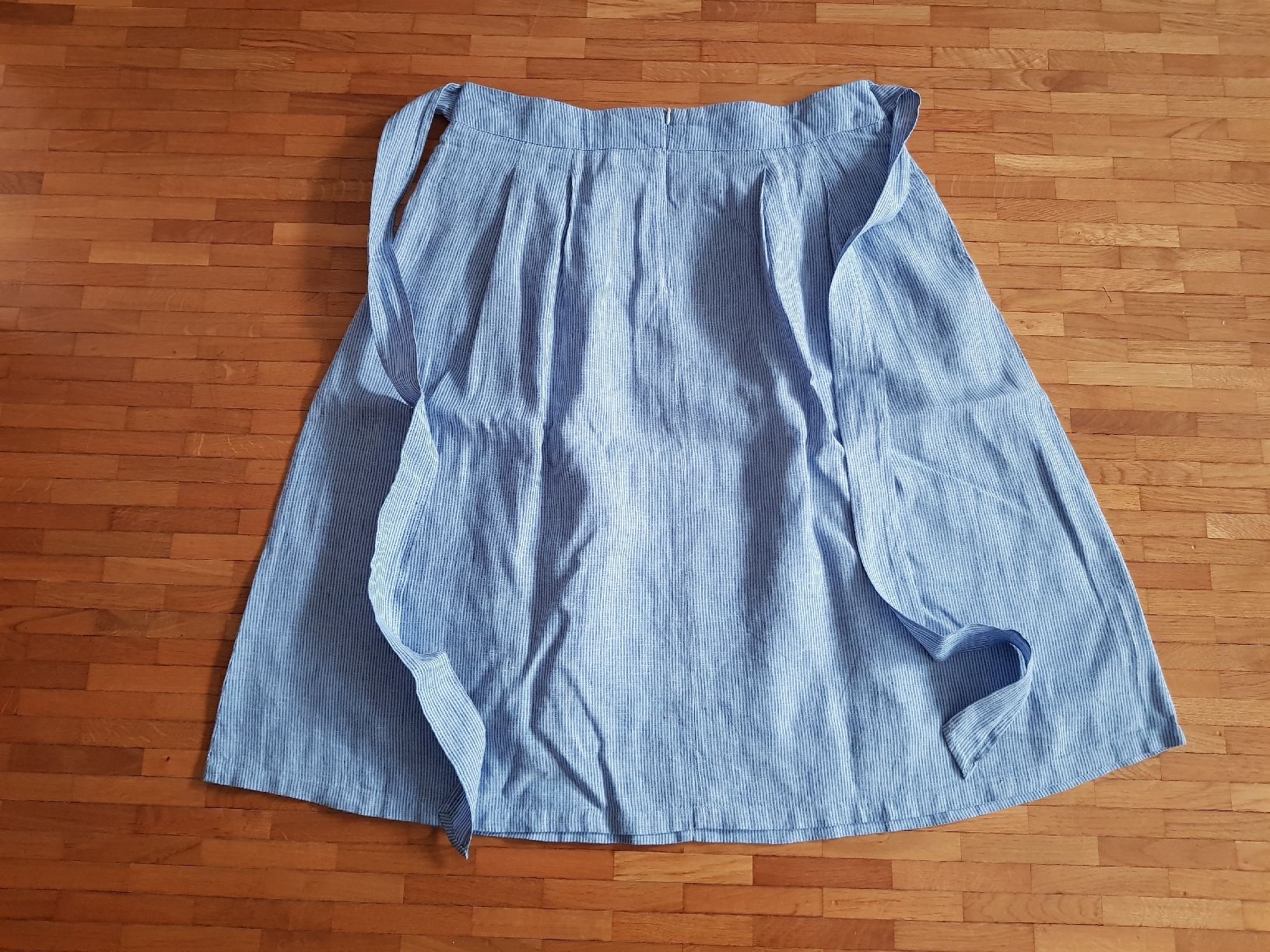 Esprit Gonne: Jupe Esprit en lin rayée bleue et blanche, taille 40. – Usato da Veyrier venduto da sosozizou 3
