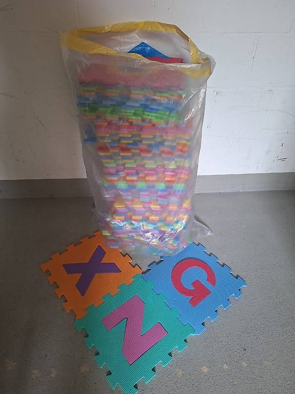 Schallplatten: ABC Puzzelplatten – Gebraucht aus Sarmenstorf von M.dmanga