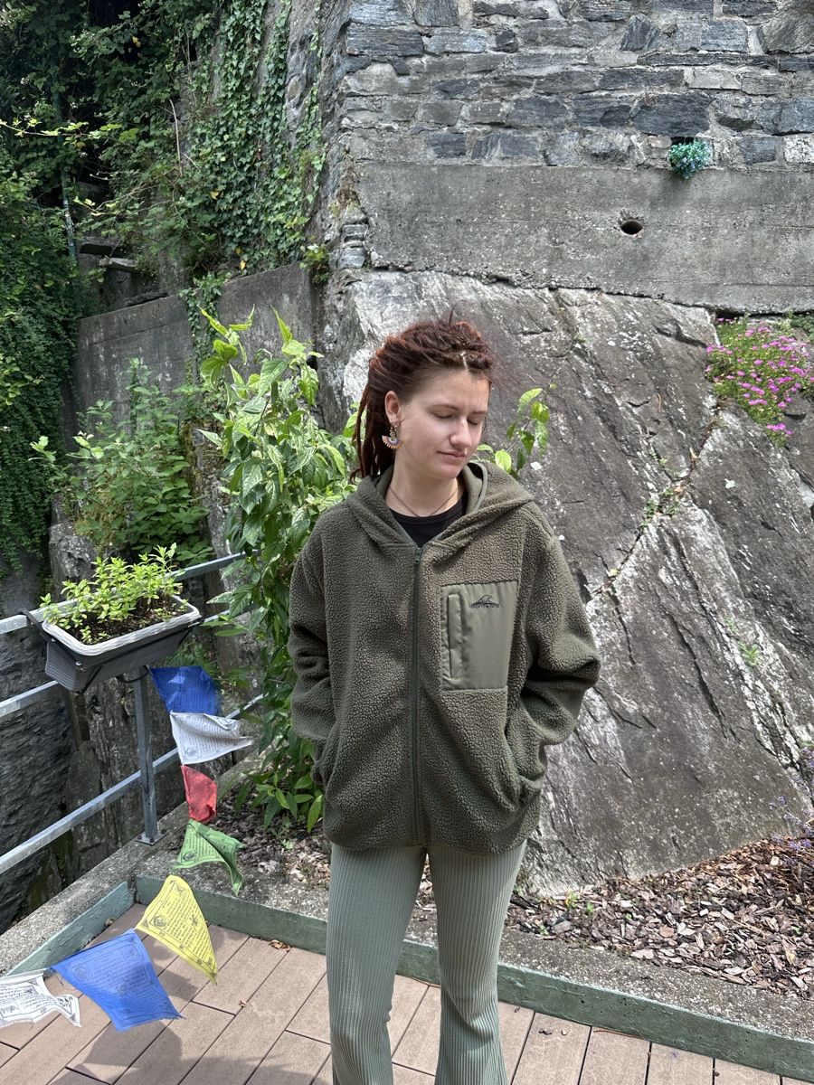 Maglioni & Felpe: Beautiful teddy sweater – Usato da Bellinzona venduto da Samirablank 1