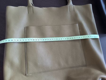 Olive Ledertasche - zeitloser Shopper für jede Saison!