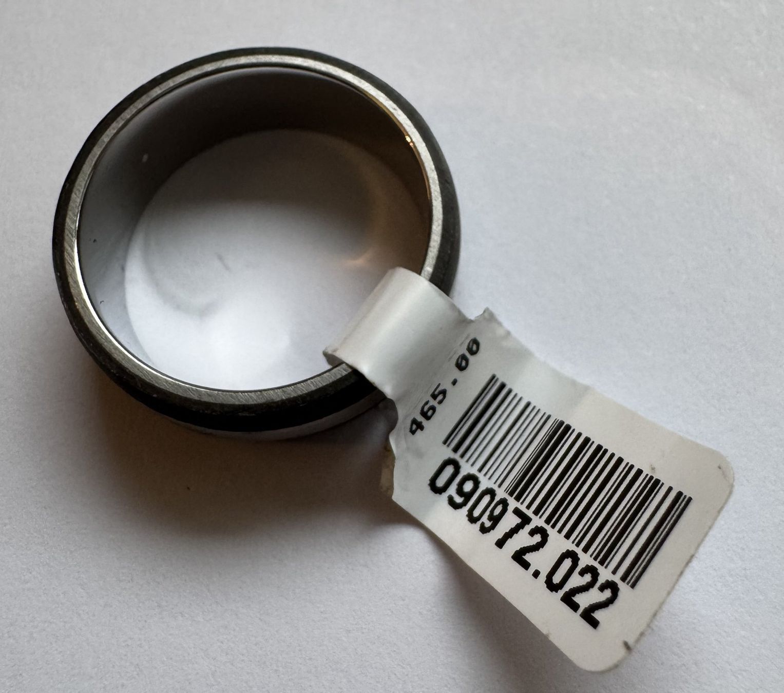 Anelli: Cooler Herrenring Edelstahl mit Carbon – Nuovo e nell'imballaggio originale da Hombrechtikon venduto da Harosa 2