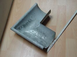 Dachrinnen Winkel verzinkt 25 cm Abw.